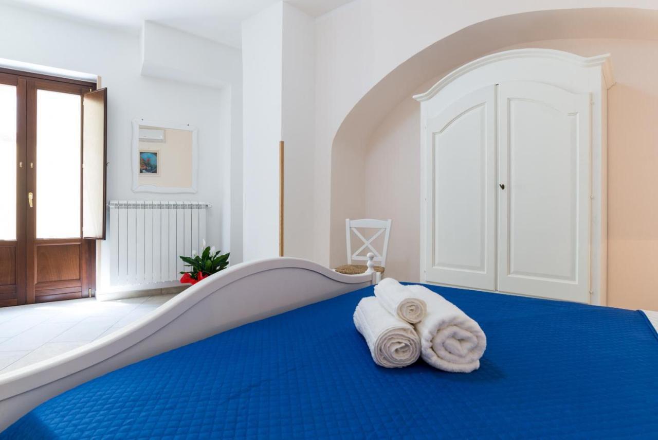 Casa Vacanza Rosy Di Guida Rosy Giungano Bagian luar foto