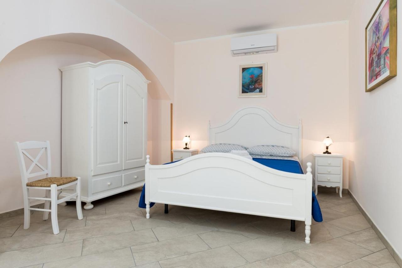 Casa Vacanza Rosy Di Guida Rosy Giungano Bagian luar foto